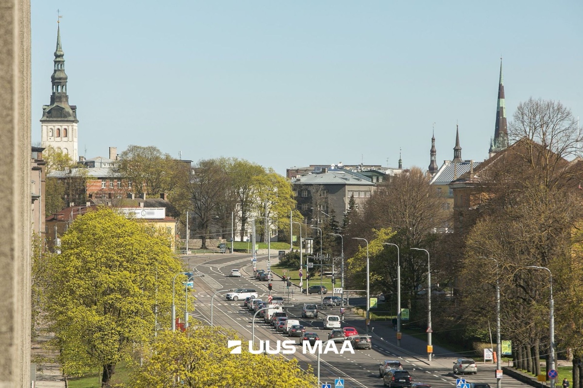 Tallinn, Kesklinna linnaosa, Pärnu mnt 82