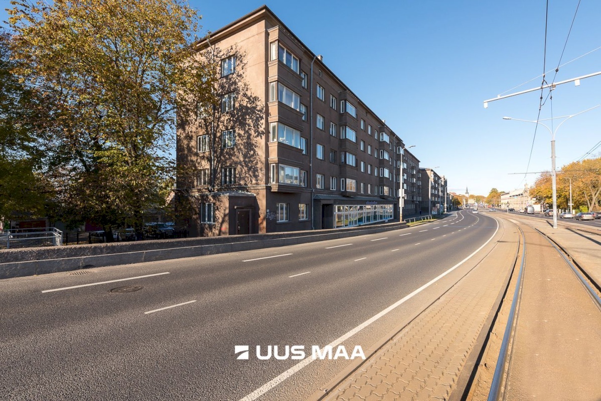 Tallinn, Kesklinna linnaosa, Pärnu mnt 82