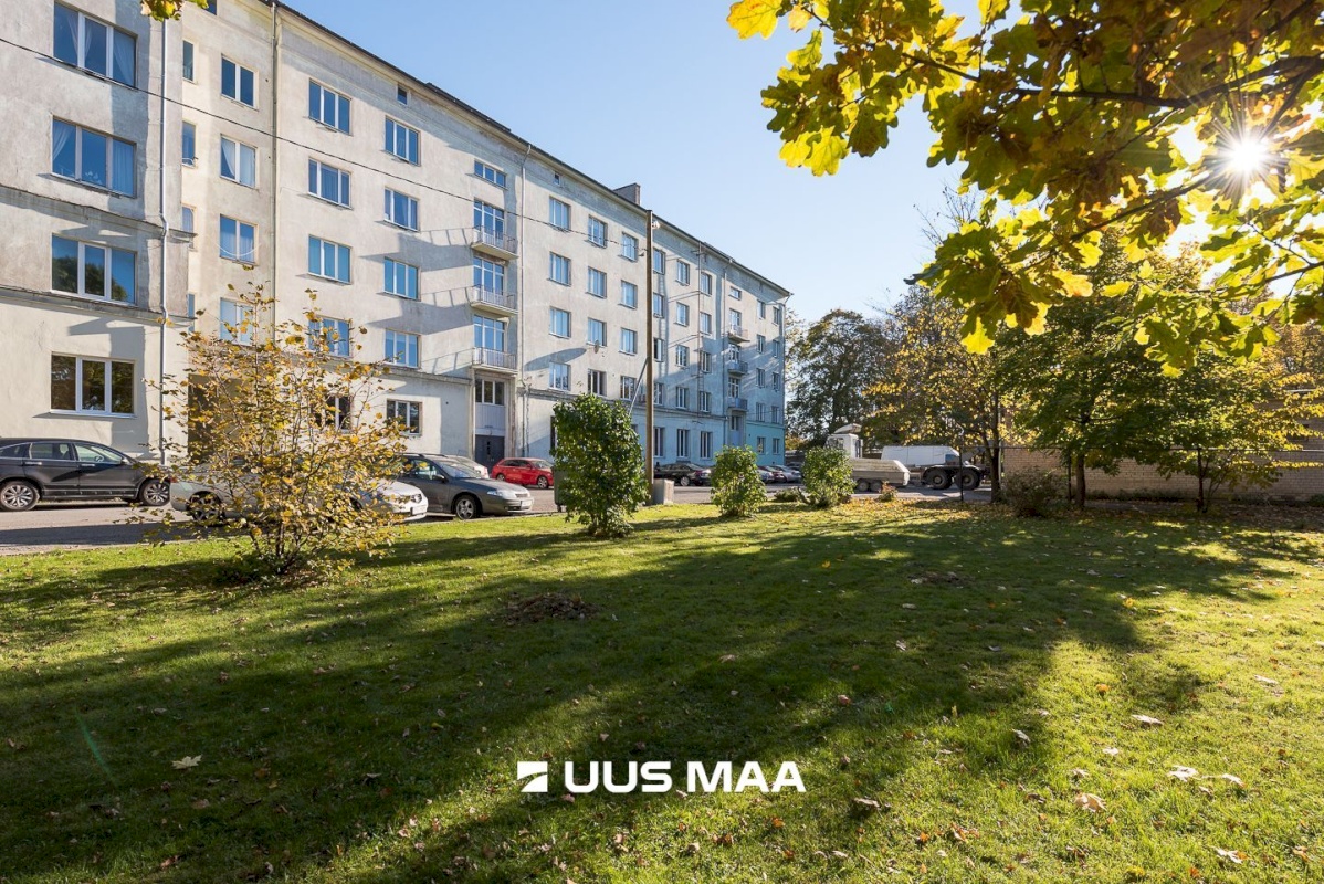 Tallinn, Kesklinna linnaosa, Pärnu mnt 82