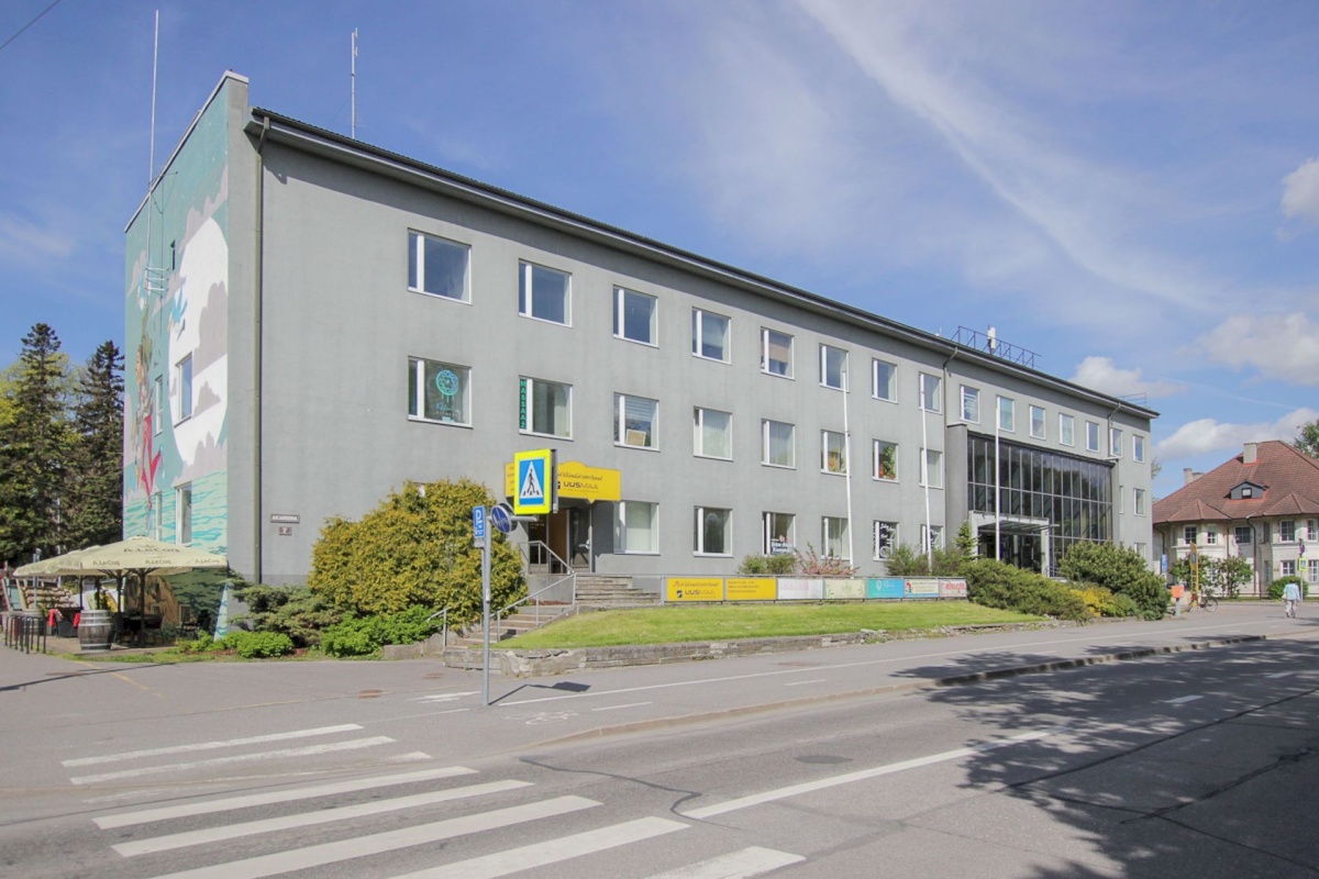 Pärnu linn, Pärnu linn, Kesklinn, Akadeemia 7