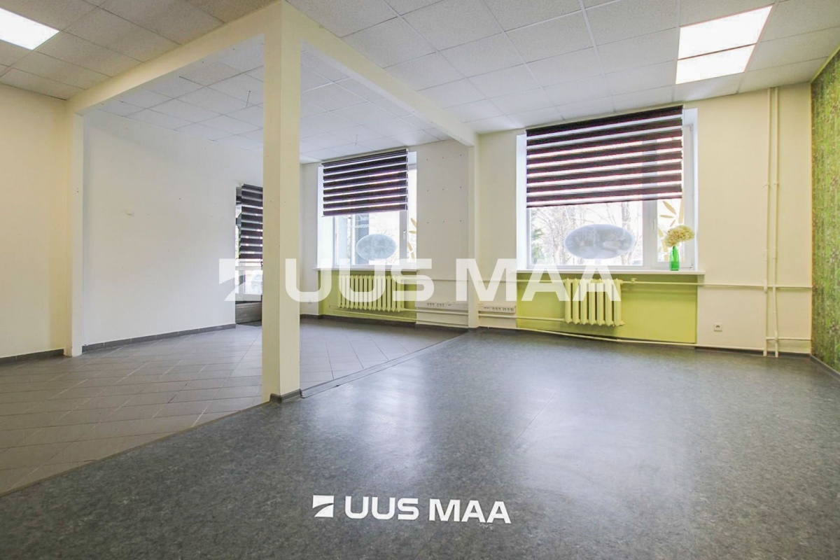 Pärnu linn, Pärnu linn, Kesklinn, Akadeemia 7