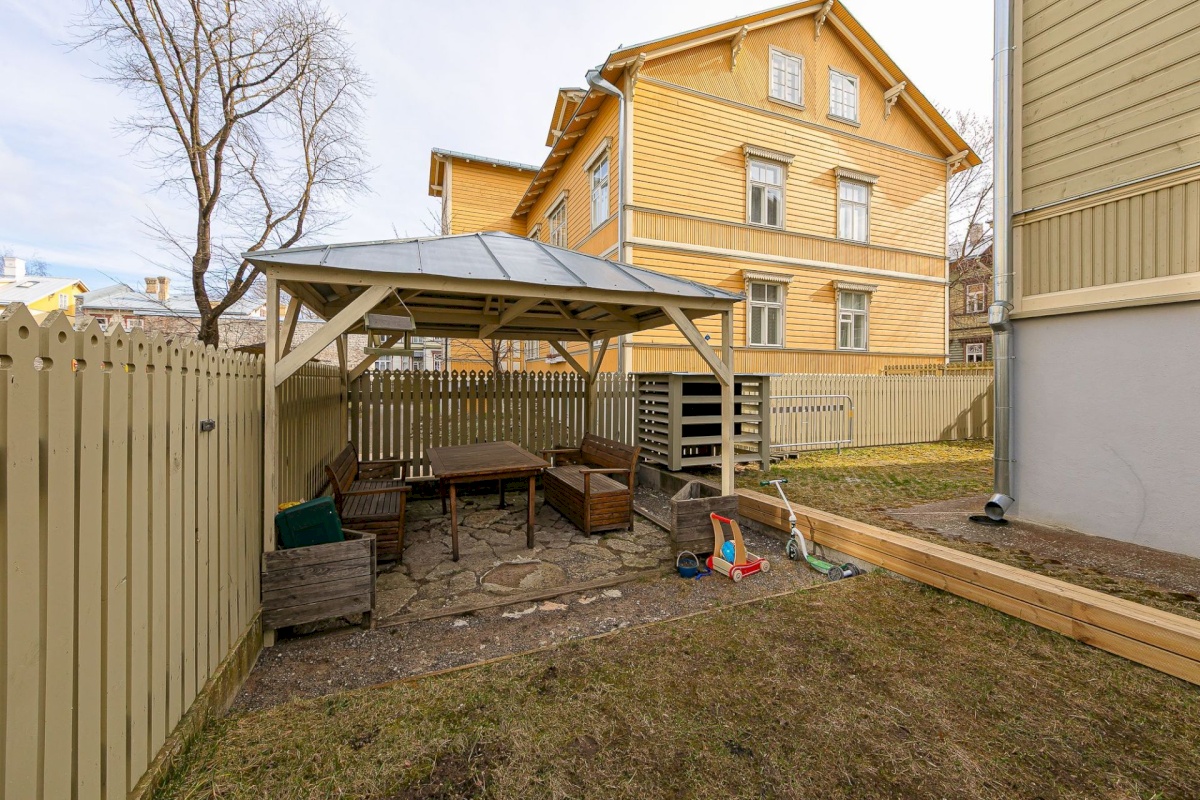 Tallinn, Kesklinna linnaosa, Kadriorg, Faehlmanni 41