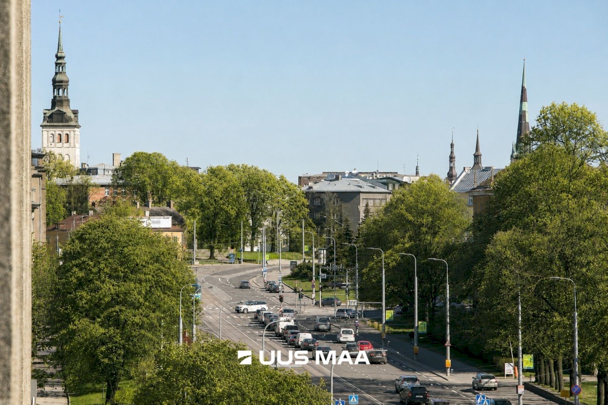 Tallinn, Kesklinna linnaosa, Pärnu mnt 82