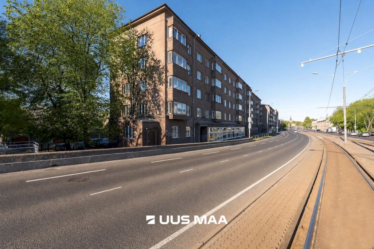 Tallinn, Kesklinna linnaosa, Pärnu mnt 82