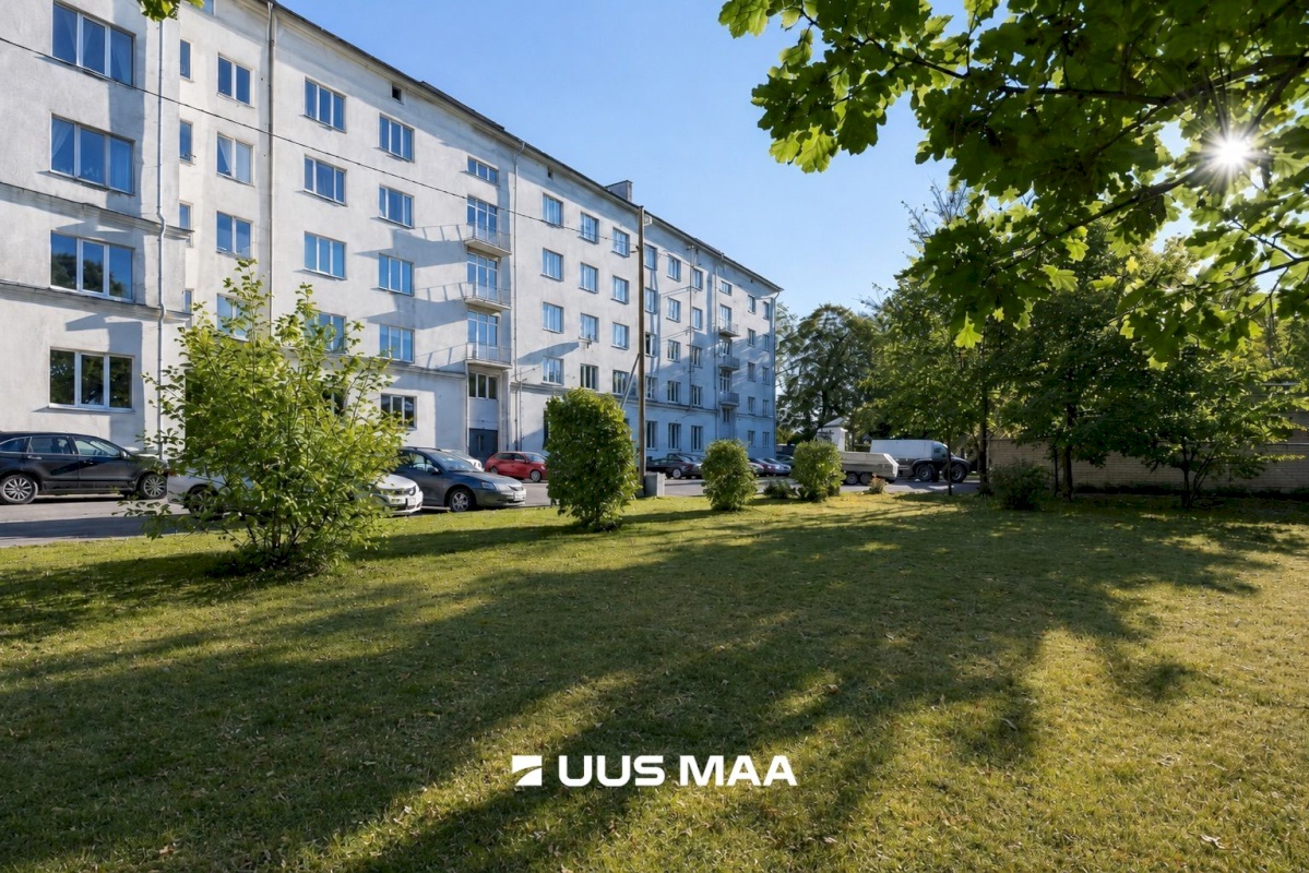 Tallinn, Kesklinna linnaosa, Pärnu mnt 82