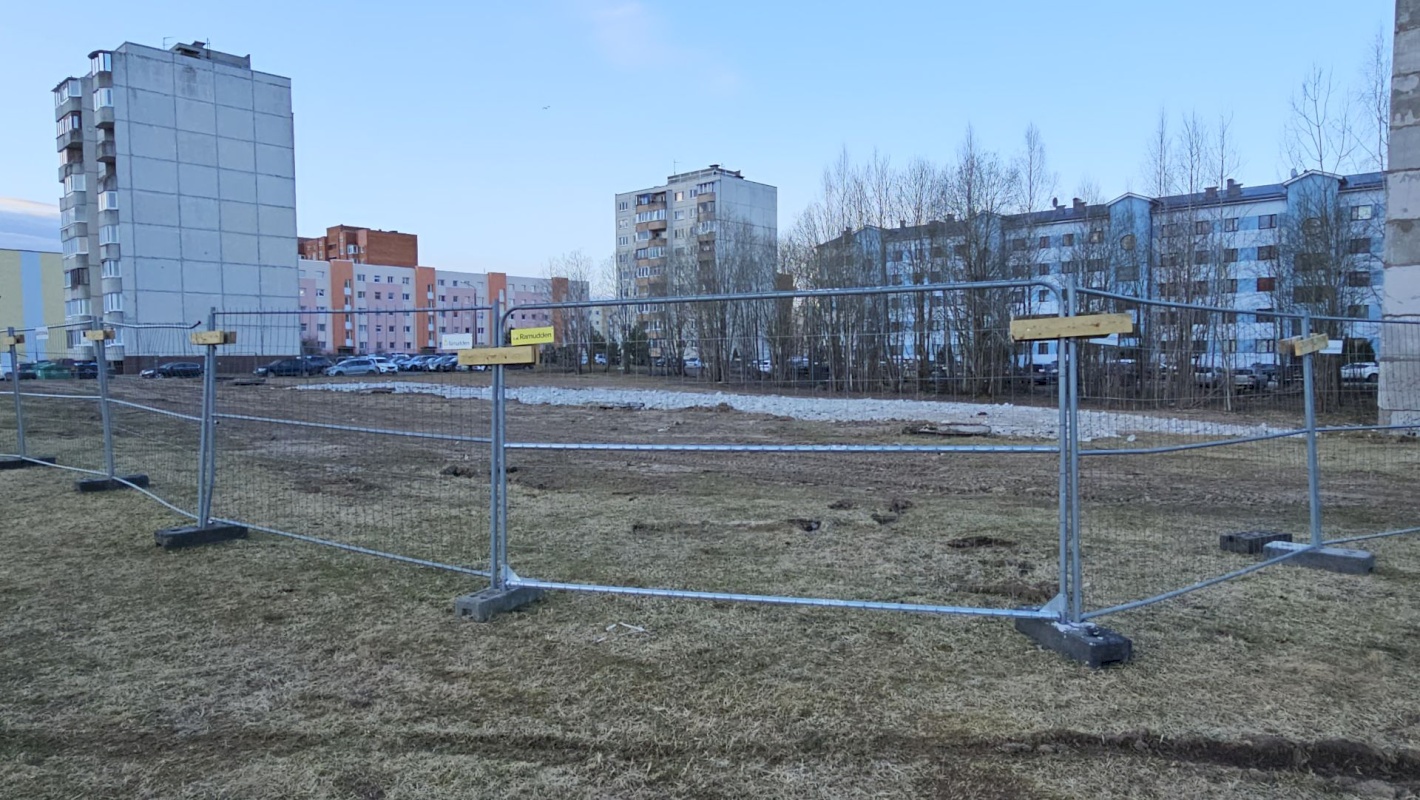 Kohtla-Järve linn, Ahtme linnaosa, Aru 1