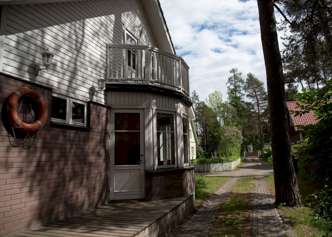 Tallinn, Nõmme linnaosa, Kivimäe, Lauliku 32a