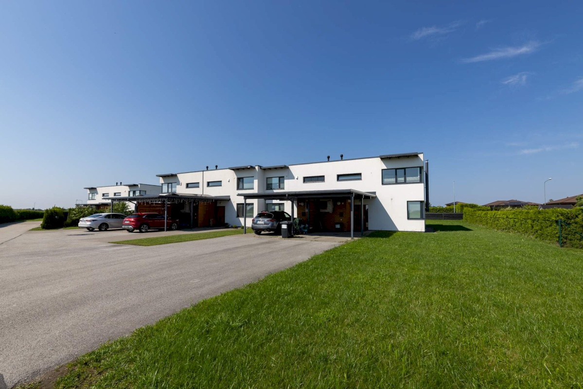 Rae vald, Järveküla, Vahemetsa tee 2