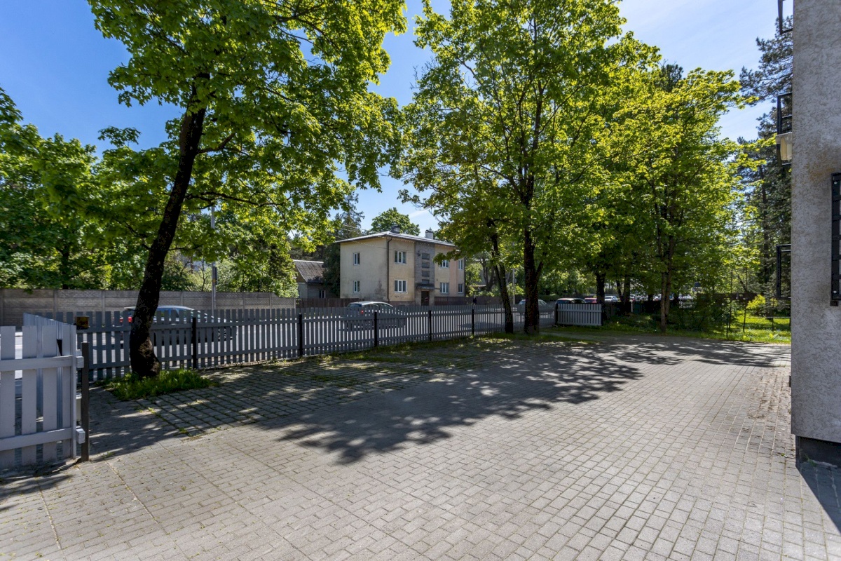 Tallinn, Nõmme linnaosa, Männiku tee 12