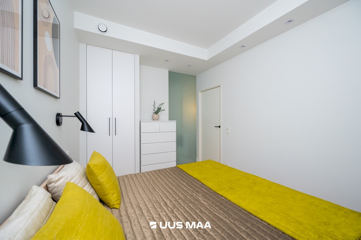 Tallinn, Kesklinna linnaosa, Uus Maailm, Pärnu mnt 62a