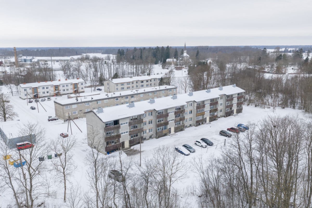 Lääne-Nigula vald, Martna küla, Kooli tee 8