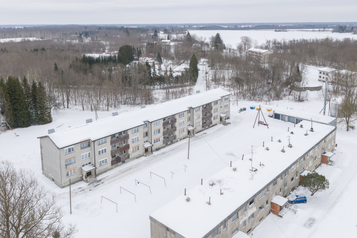 Lääne-Nigula vald, Martna küla, Kooli tee 8