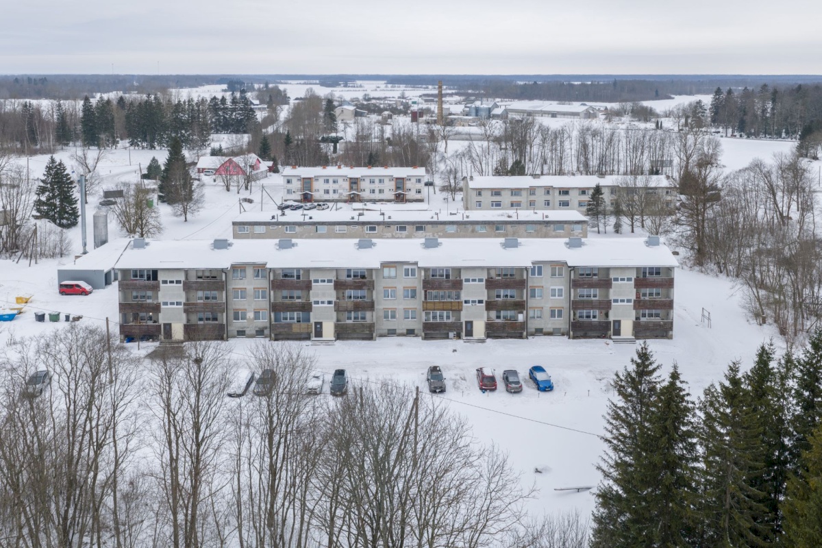 Lääne-Nigula vald, Martna küla, Kooli tee 8