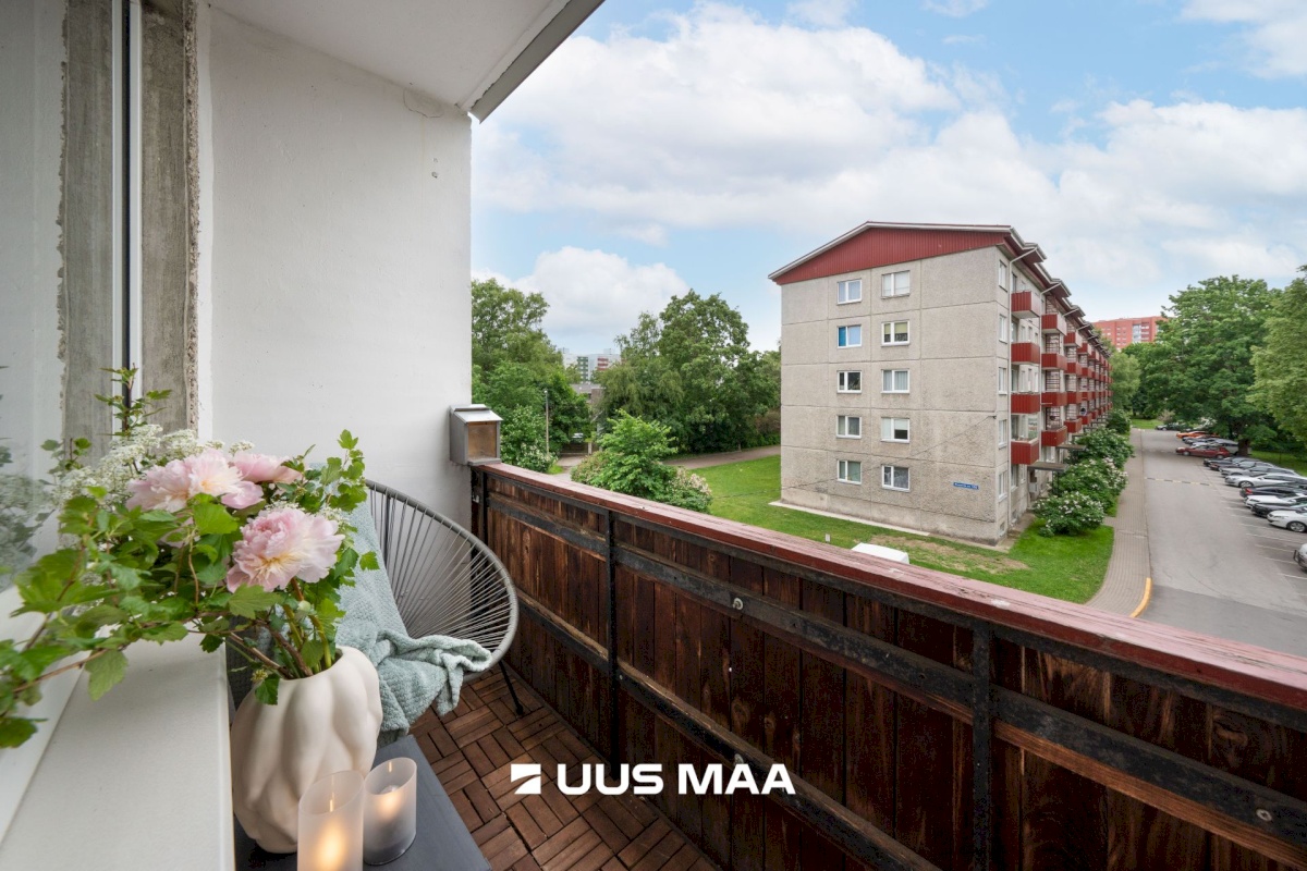 Tallinn, Mustamäe linnaosa, Mustamäe, Mustamäe tee 100