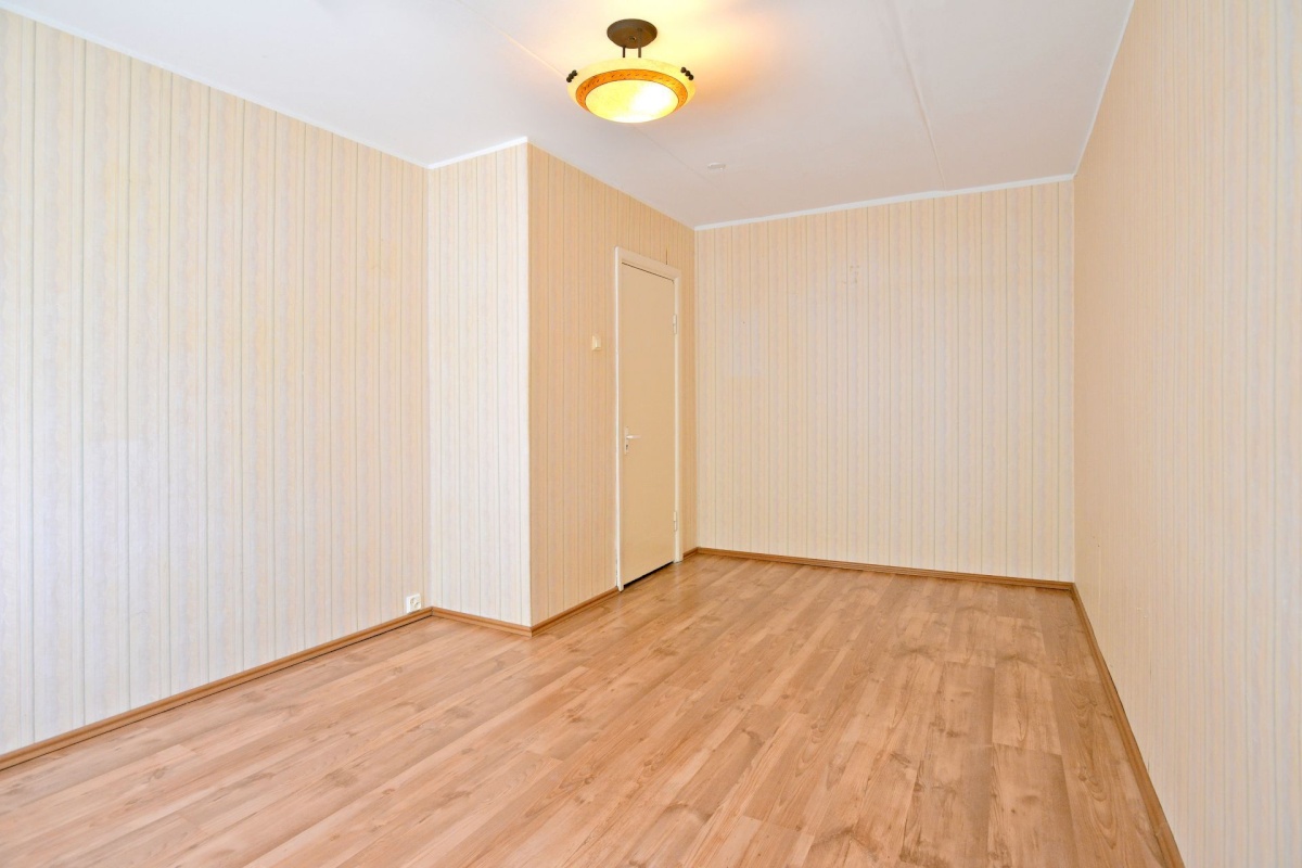 Pärnu linn, Pärnu linn, Rannarajoon, A. H. Tammsaare pst 38