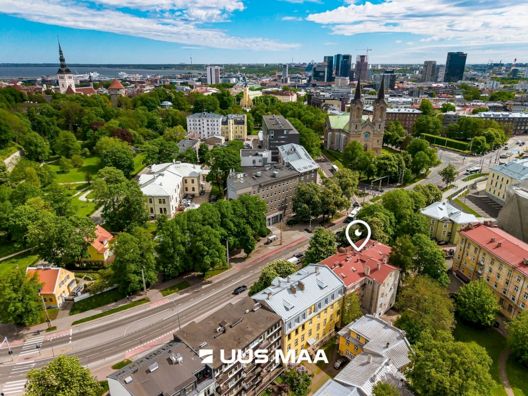 Tallinn, Kesklinna linnaosa, Toompuiestee tn 7