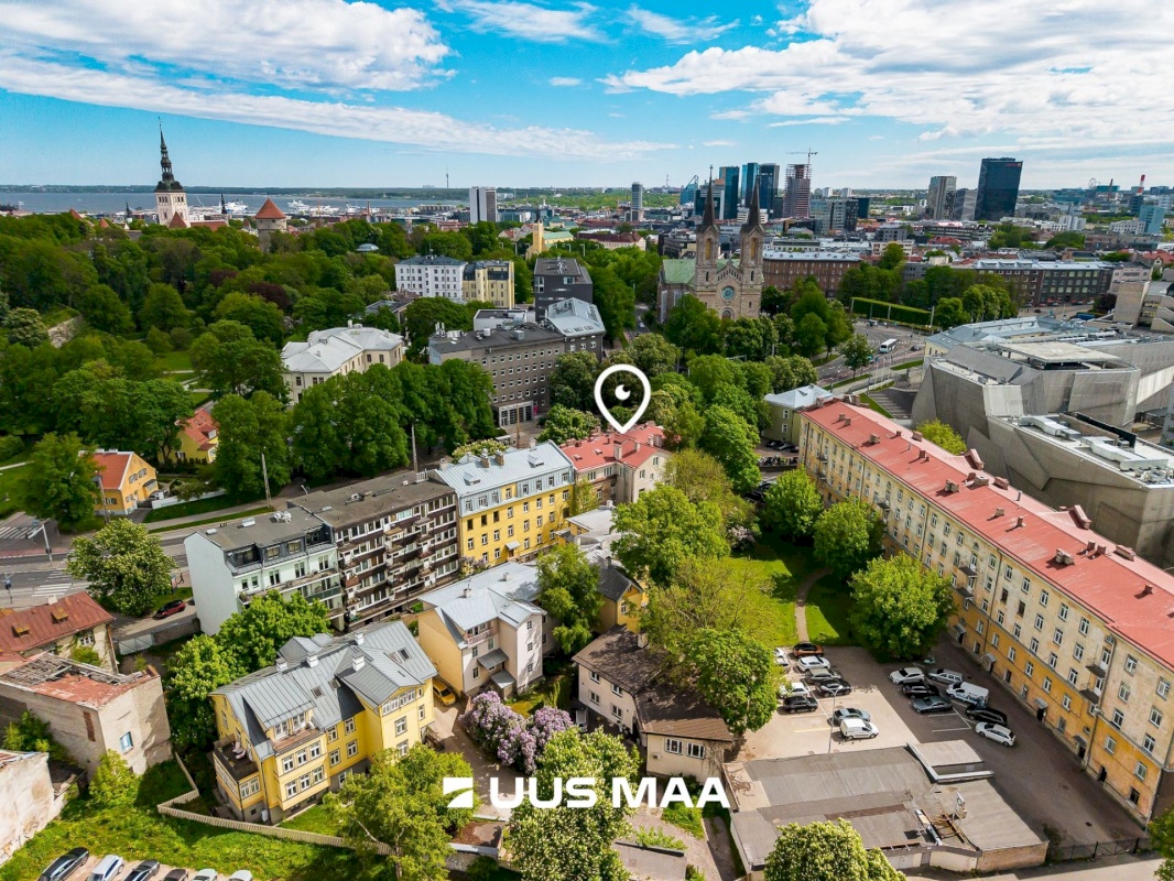 Tallinn, Kesklinna linnaosa, Toompuiestee tn 7