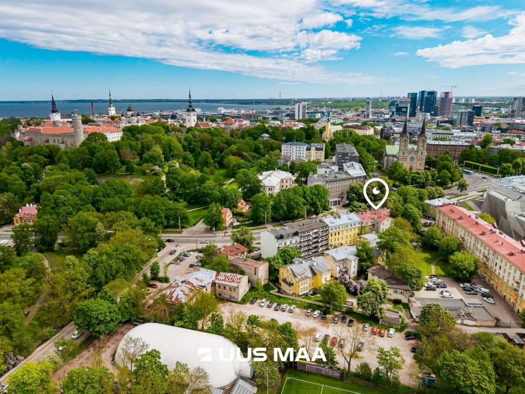 Tallinn, Kesklinna linnaosa, Toompuiestee tn 7