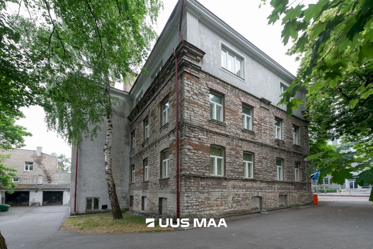 Tallinn, Kesklinna linnaosa, Toompuiestee tn 7