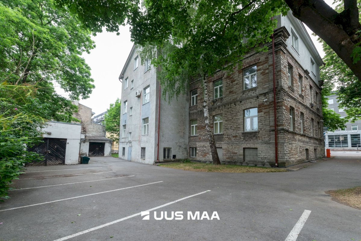 Tallinn, Kesklinna linnaosa, Toompuiestee tn 7