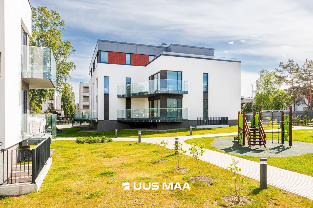 Tallinn, Nõmme linnaosa, Pääsküla, Vabaduse pst 170-2