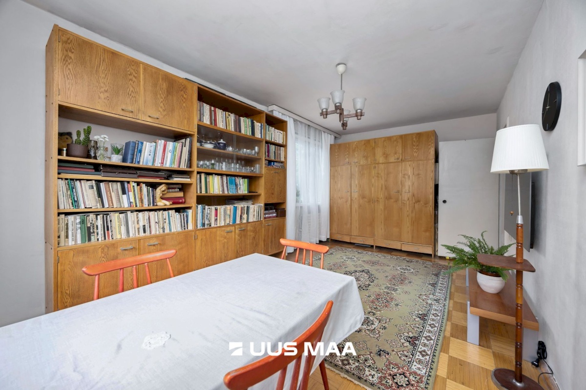 Tallinn, Mustamäe linnaosa, J. Sütiste tee 15