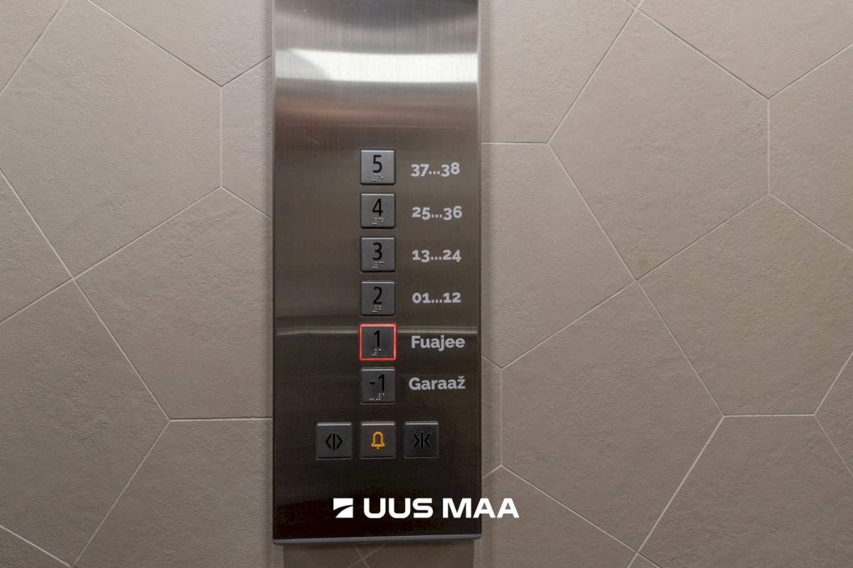 Tallinn, Nõmme linnaosa, Pärnu mnt 328