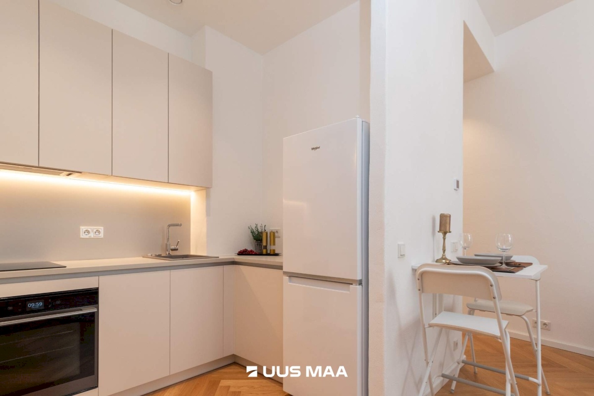 Tallinn, Kesklinna linnaosa, Vanalinn, Suur-Karja tn 12