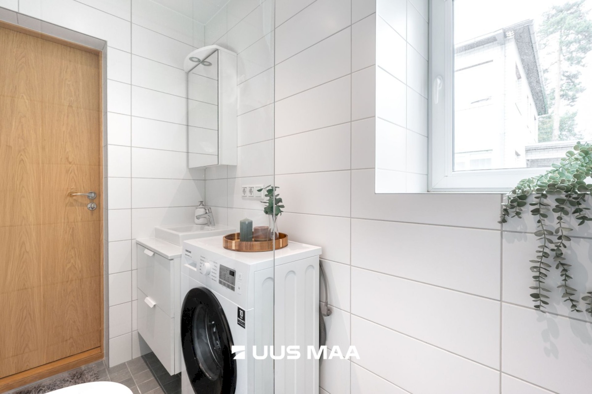 Tallinn, Nõmme linnaosa, Pääsküla, Pärnu mnt 524b