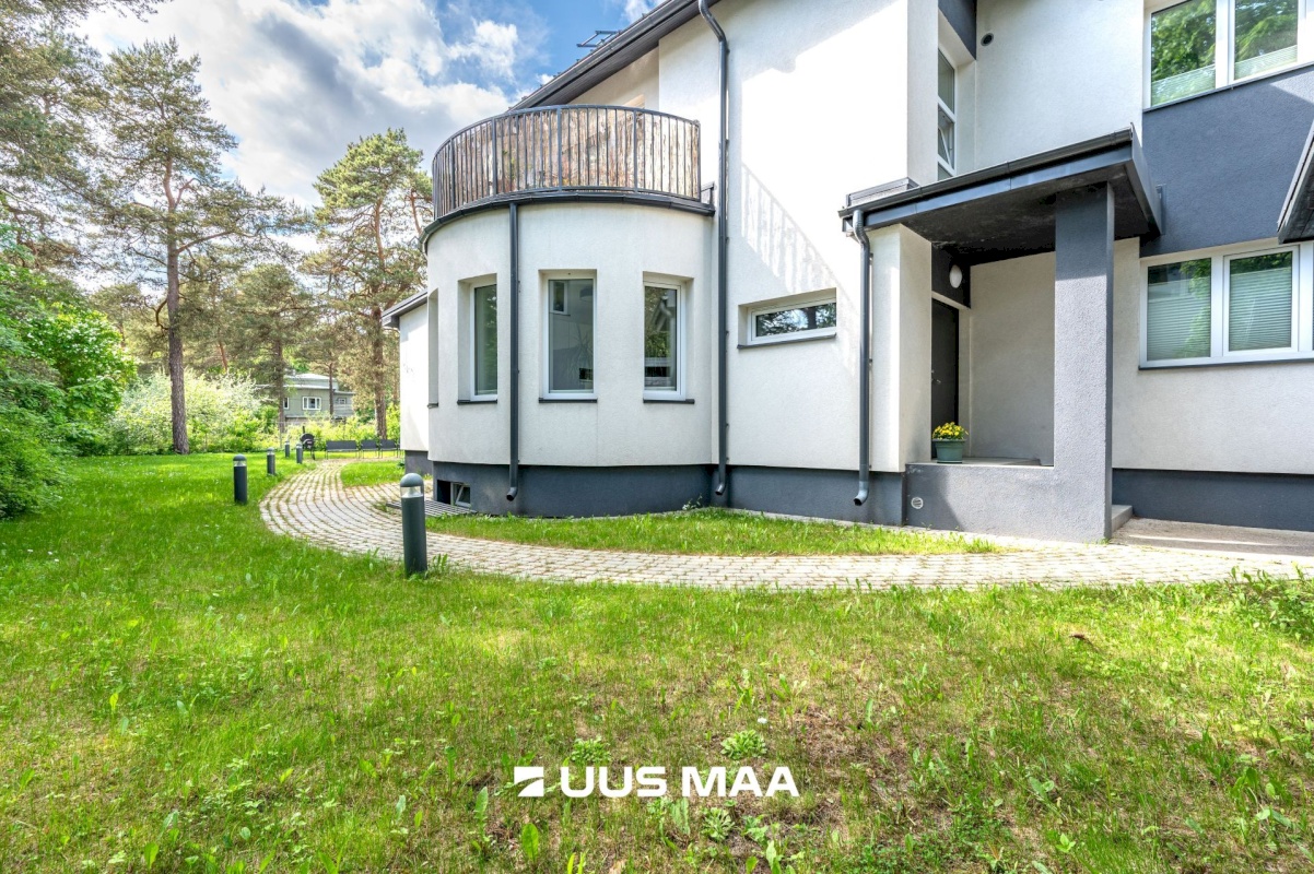 Tallinn, Nõmme linnaosa, Pääsküla, Pärnu mnt 524b