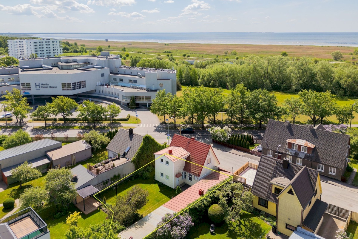 Pärnu linn, Pärnu linn, Rannarajoon, Karusselli tn 82