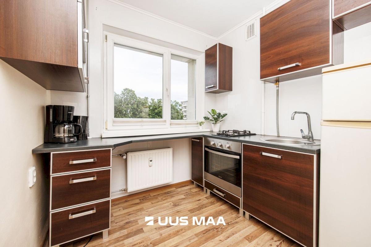 Tallinn, Mustamäe linnaosa, J. Sütiste tee 24