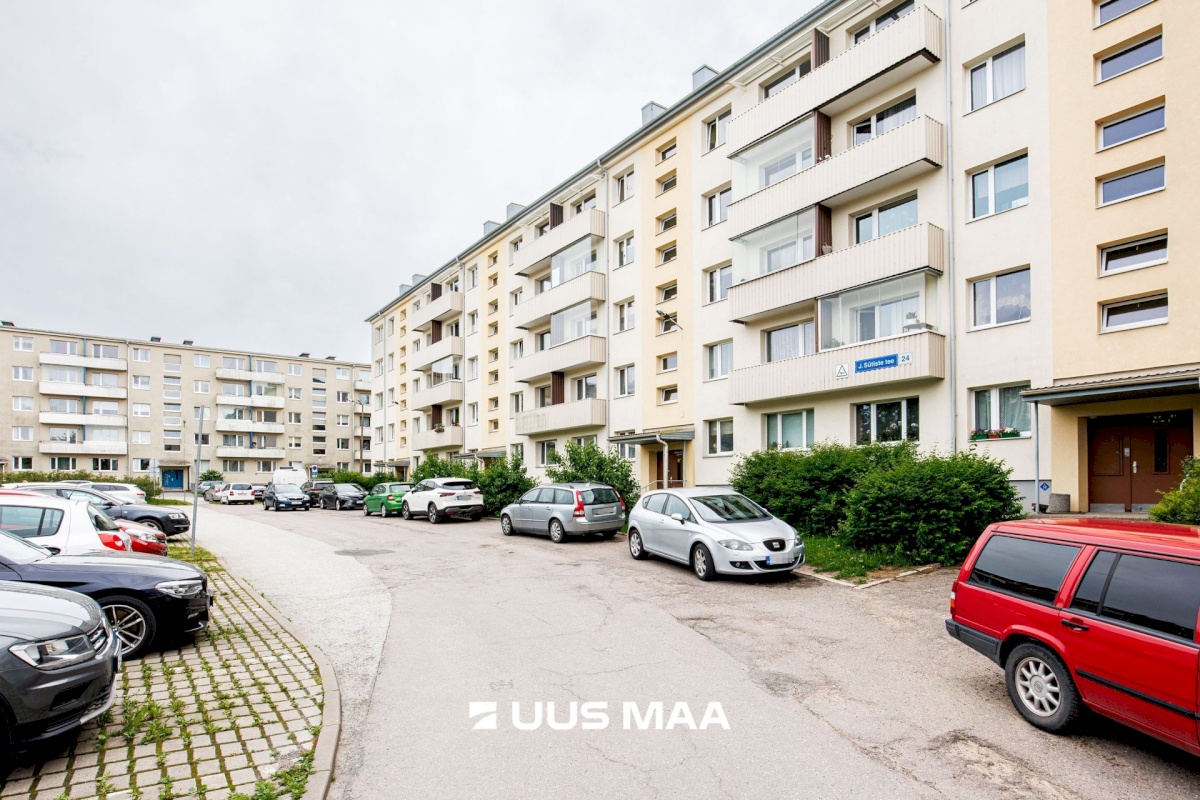 Tallinn, Mustamäe linnaosa, J. Sütiste tee 24