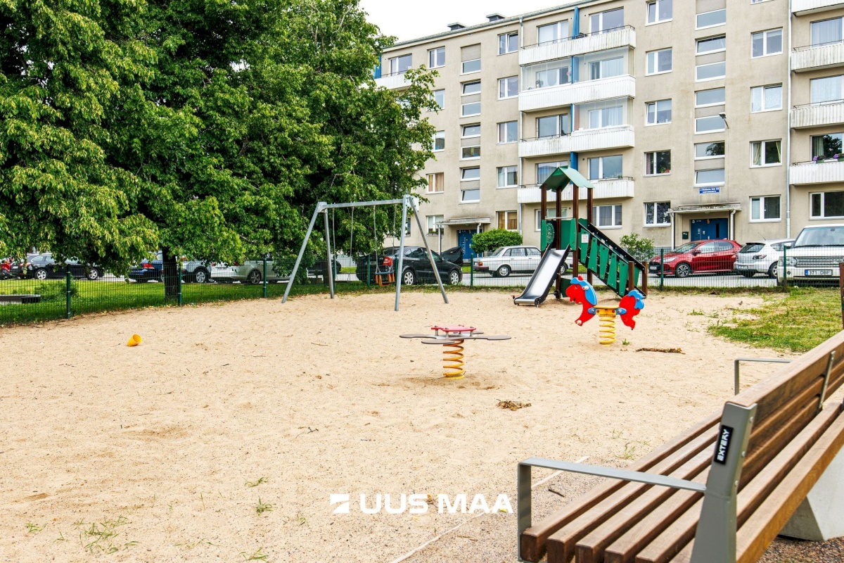 Tallinn, Mustamäe linnaosa, J. Sütiste tee 24