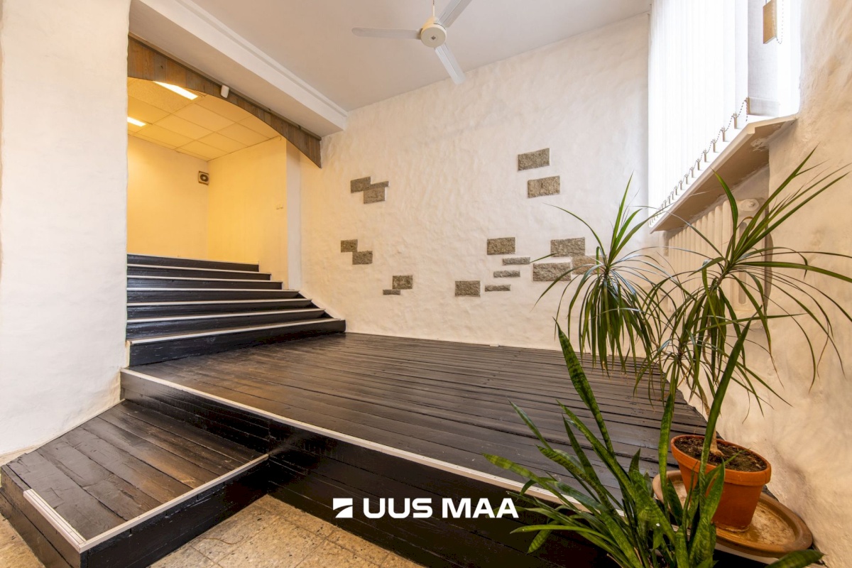 Tallinn, Kesklinna linnaosa, Uus Maailm, Virmalise 24