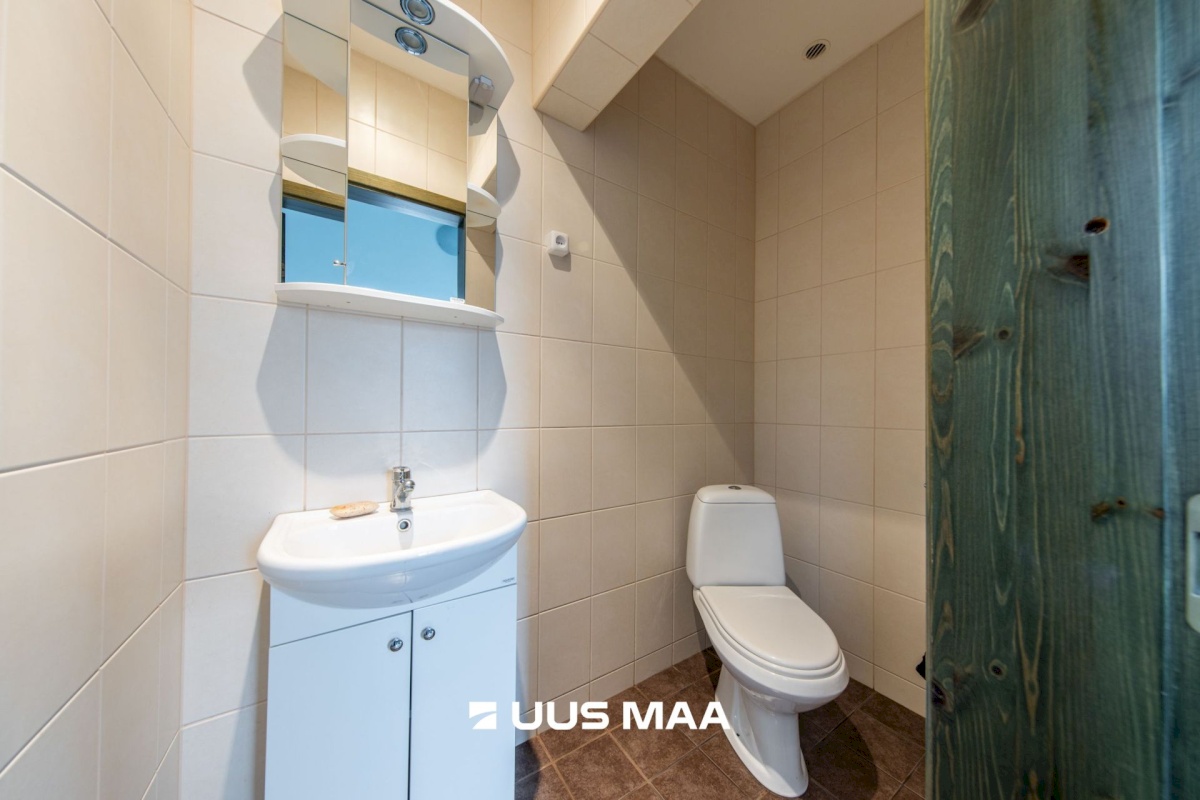 Tallinn, Kesklinna linnaosa, Uus Maailm, Virmalise 24