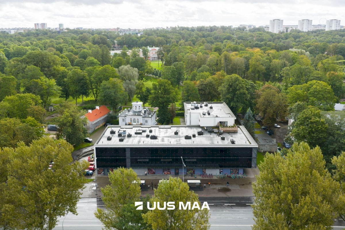 Tallinn, Kesklinna linnaosa, Kadriorg, Narva mnt 90
