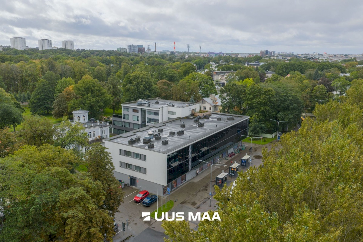 Tallinn, Kesklinna linnaosa, Kadriorg, Narva mnt 90