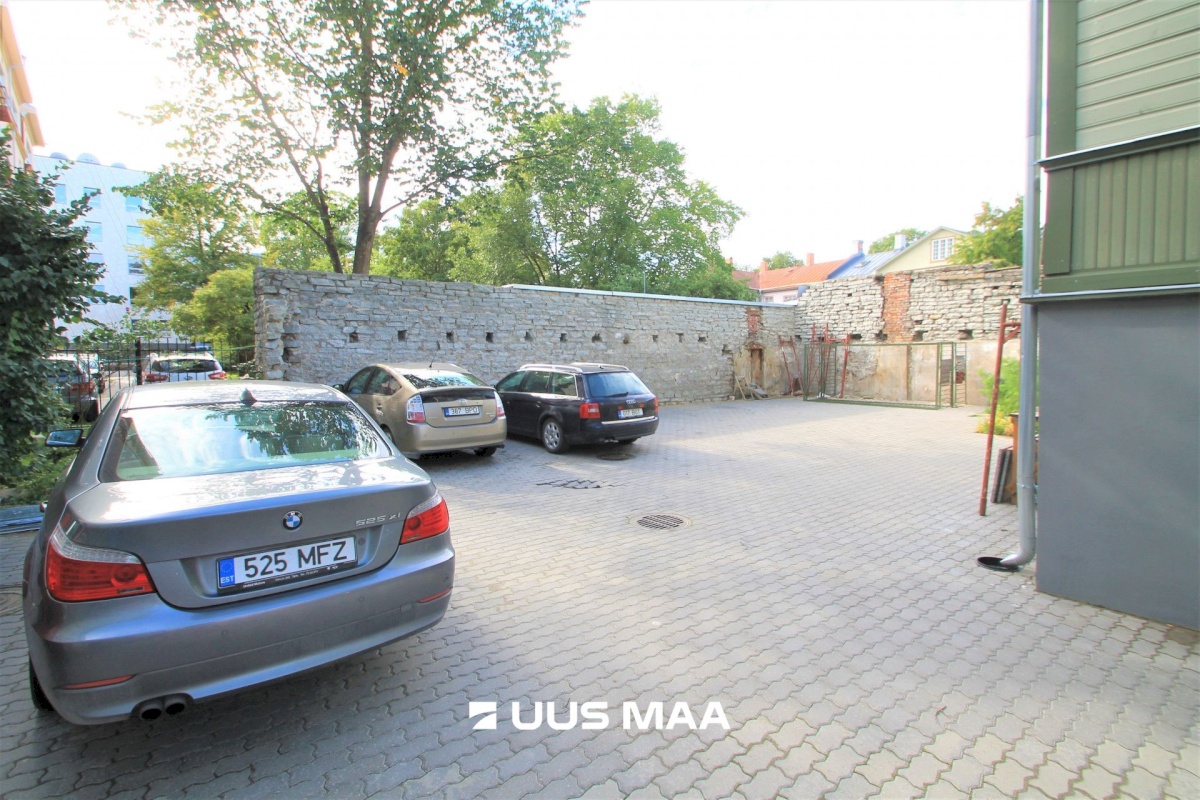 Tallinn, Kesklinna linnaosa, Torupilli, J. Kunderi 38/2