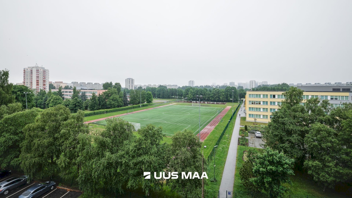 Tallinn, Haabersti linnaosa, Väike-Õismäe, Õismäe tee 30