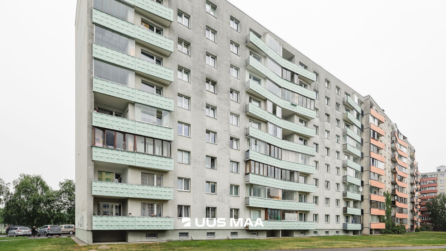 Tallinn, Haabersti linnaosa, Väike-Õismäe, Õismäe tee 30