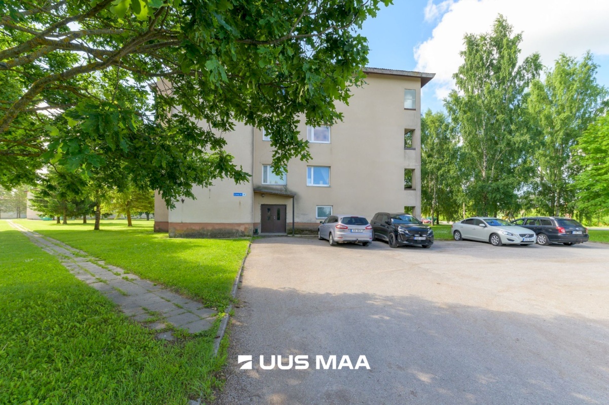 Vinni vald, Pajusti alevik, Linnu 4