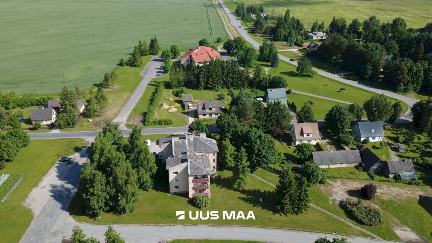 Vinni vald, Pajusti alevik, Linnu 4
