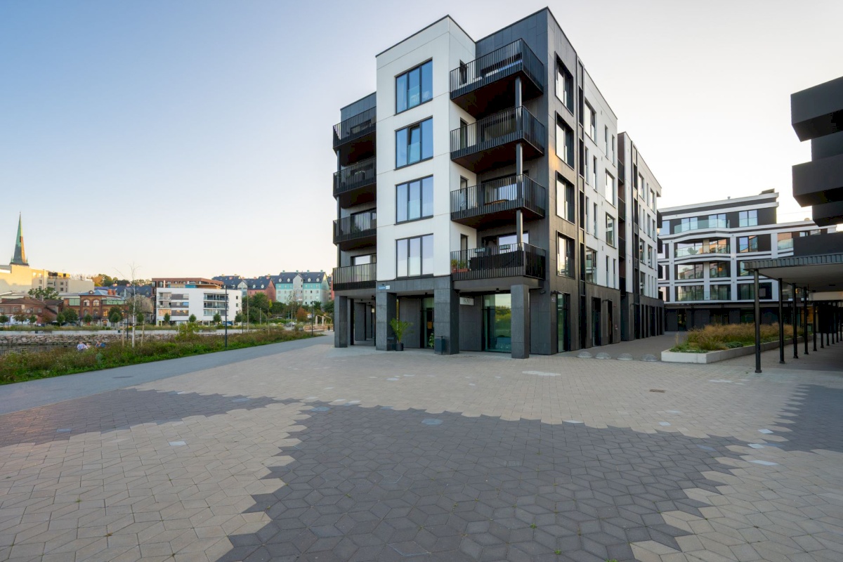 Tallinn, Kesklinna linnaosa, Kalaranna 8
