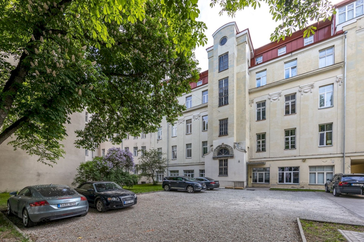 Tallinn, Kesklinna linnaosa, F. R. Kreutzwaldi 13