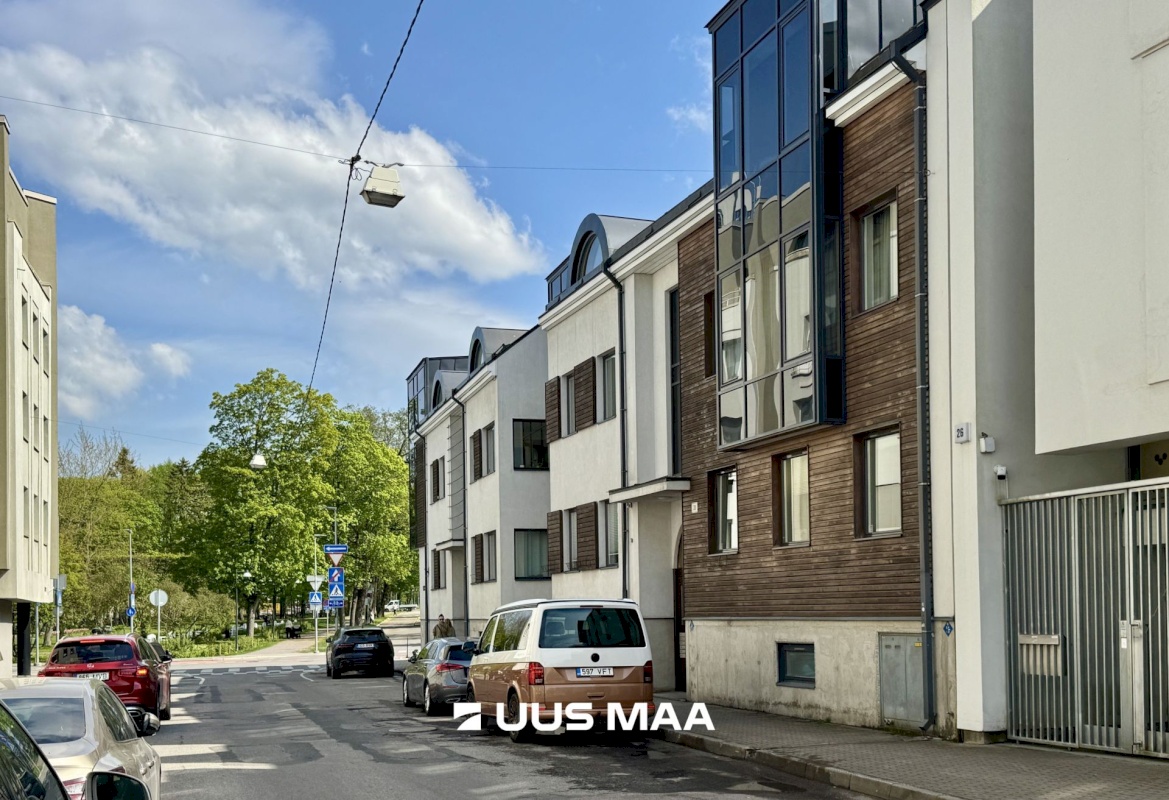 Tallinn, Kesklinna linnaosa, Kadriorg, Koidula 28