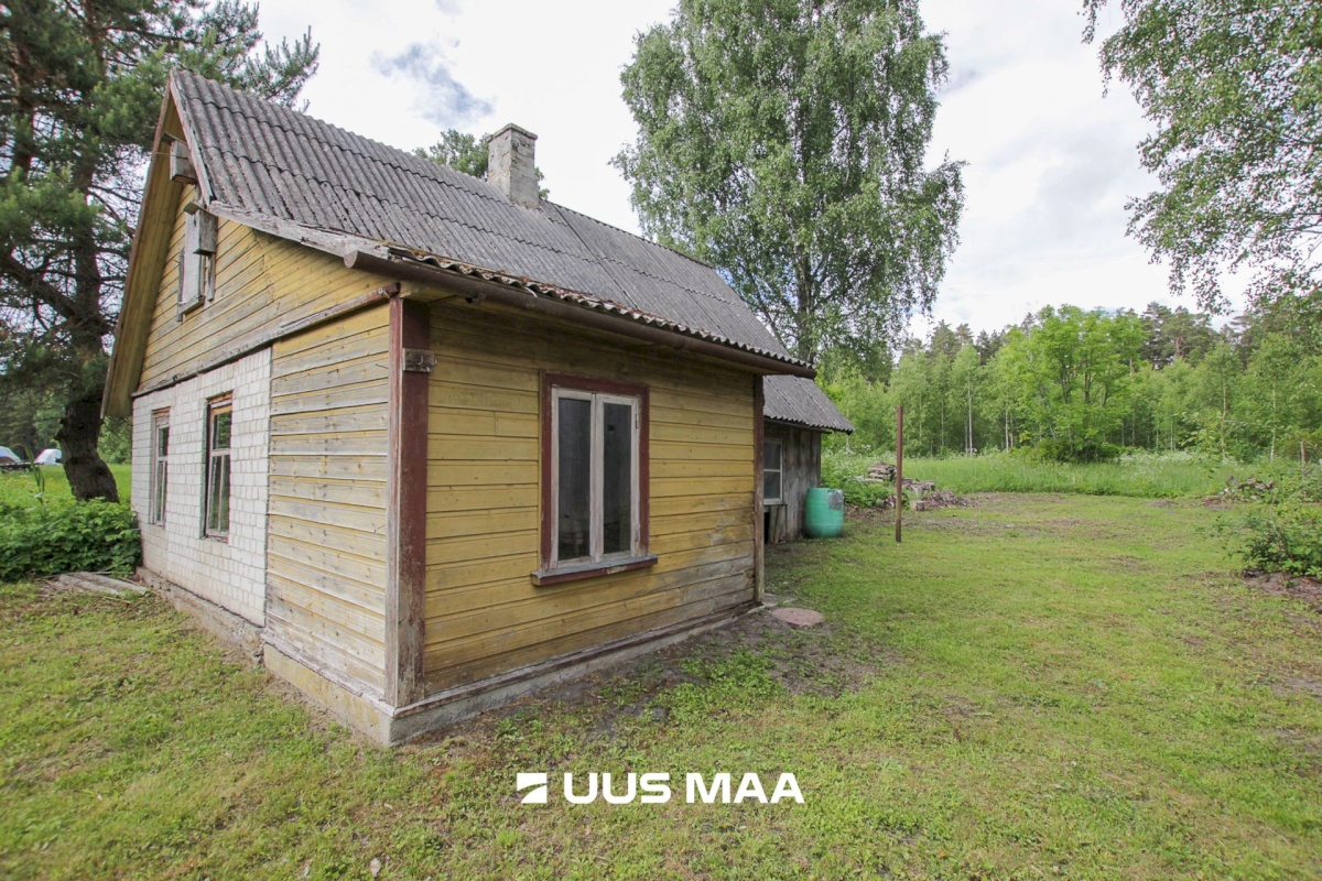 Pärnu linn, Tõstamaa alevik, Varbla mnt 52