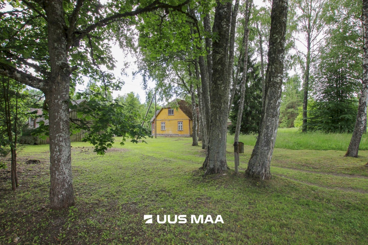 Pärnu linn, Tõstamaa alevik, Varbla mnt 52