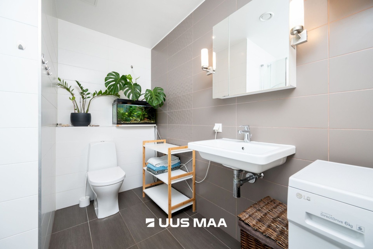 Tallinn, Mustamäe linnaosa, Kadaka, Kadaka tee 145a