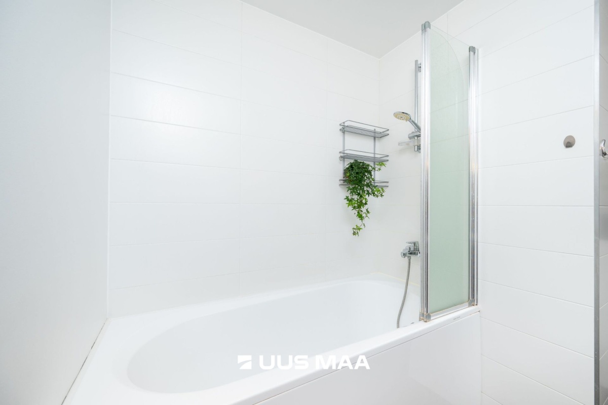 Tallinn, Mustamäe linnaosa, Kadaka, Kadaka tee 145a